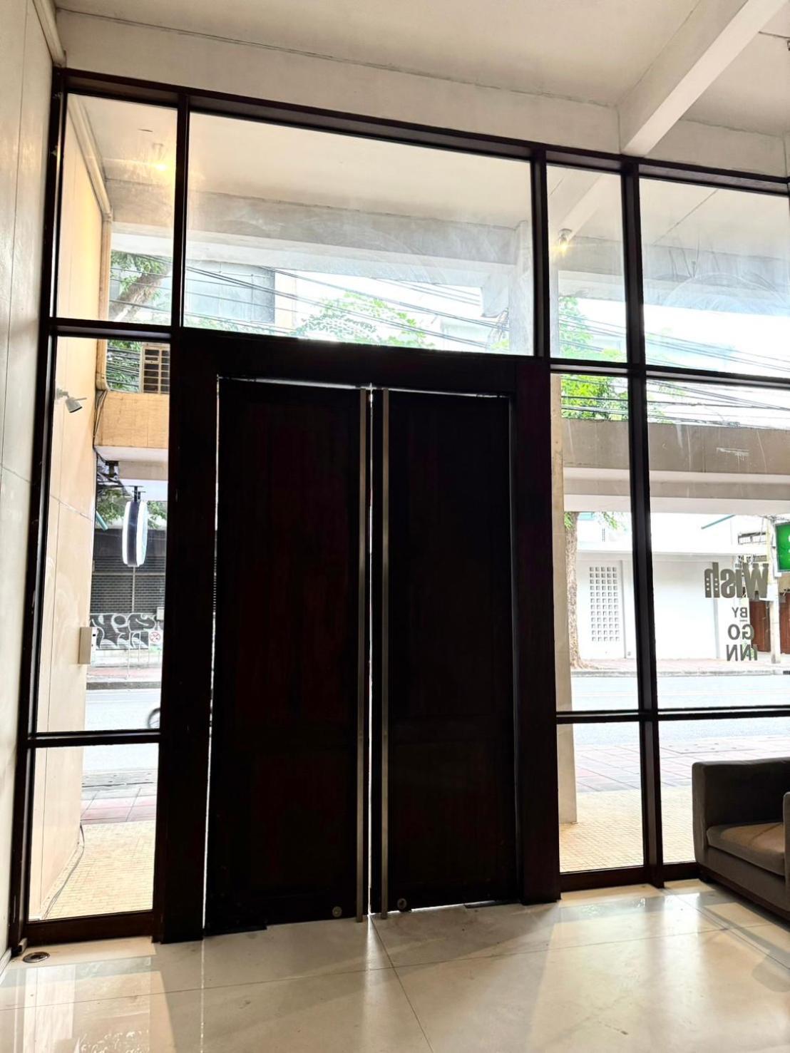 Wish Inn Silom - วิช อินน์ สีลม X Banguecoque Exterior foto