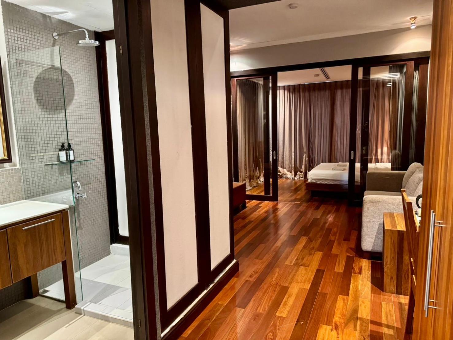 Wish Inn Silom - วิช อินน์ สีลม X Banguecoque Exterior foto