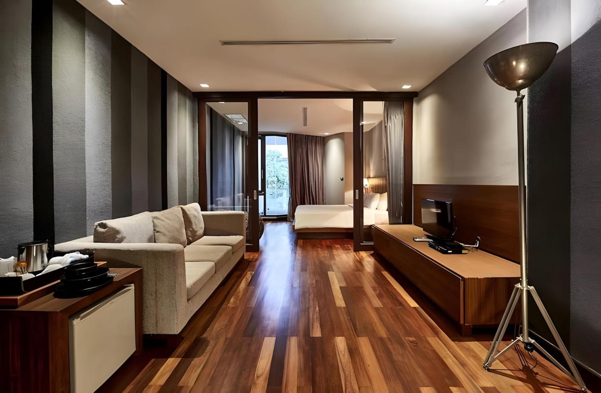 Wish Inn Silom - วิช อินน์ สีลม X Banguecoque Exterior foto